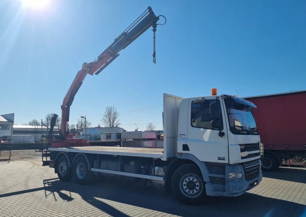 DAF CF 85 360 - Platós teherautó, Darus autó: 2 kép. DAF CF 85 360 - Platós teherautó, Darus autó: 2 kép.