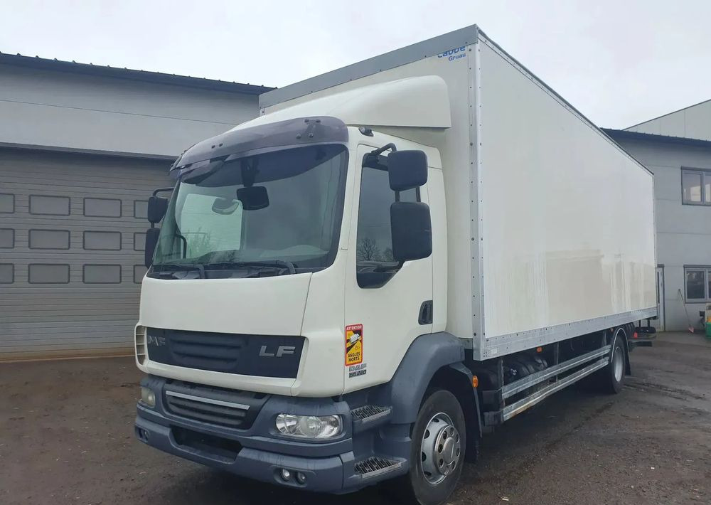 DAF LF 55 220 - Hűtős teherautó: 1 kép. DAF LF 55 220 - Hűtős teherautó: 1 kép.