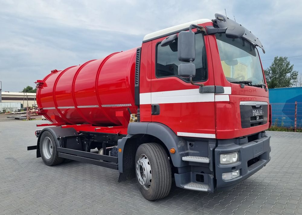 MAN TGM 18 340 - Szemetesautó: 2 kép. MAN TGM 18 340 - Szemetesautó: 2 kép.