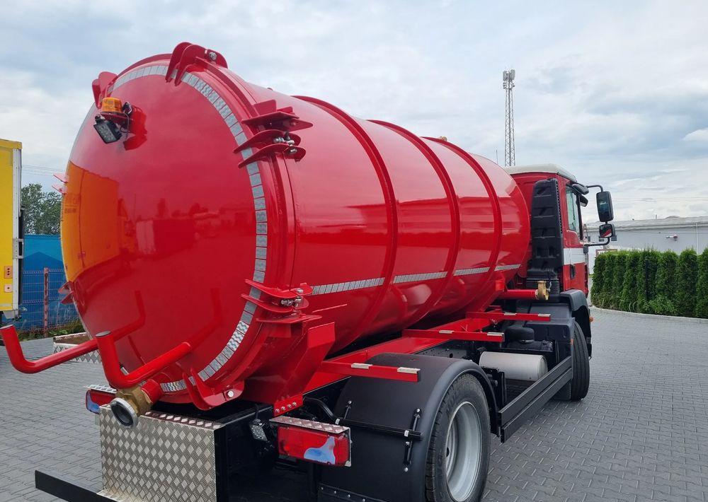 MAN TGM 18 340 - Szemetesautó: 3 kép. MAN TGM 18 340 - Szemetesautó: 3 kép.