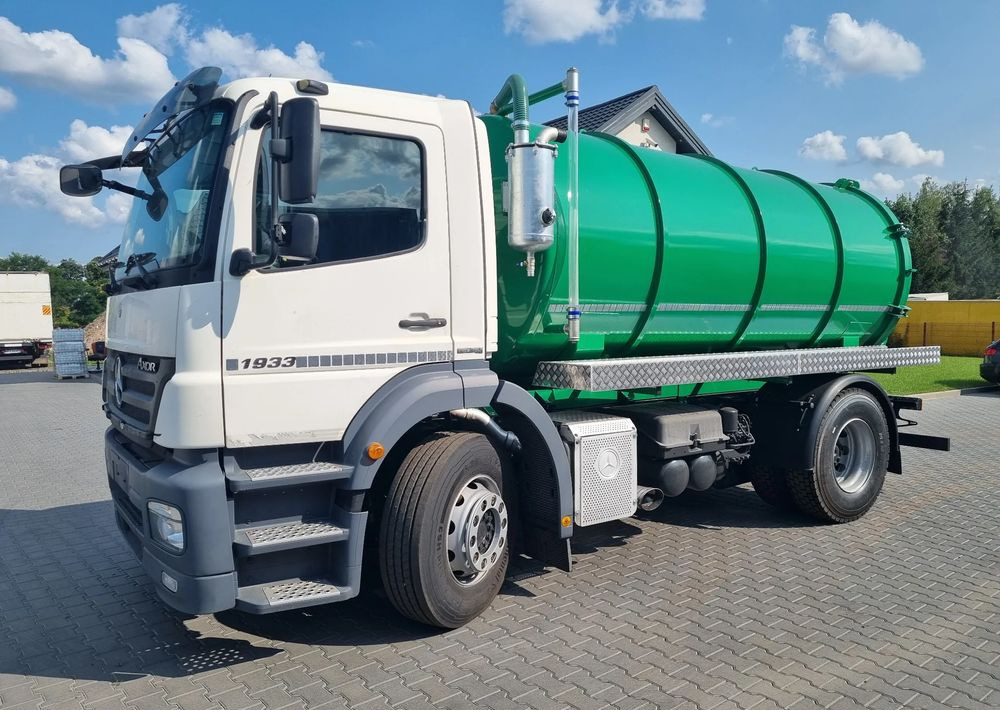 Mercedes-Benz Axor 1829 1833 - Szemetesautó: 1 kép. Mercedes-Benz Axor 1829 1833 - Szemetesautó: 1 kép.