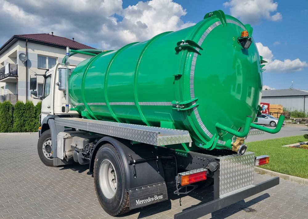 Mercedes-Benz Axor 1829 1833 - Szemetesautó: 4 kép. Mercedes-Benz Axor 1829 1833 - Szemetesautó: 4 kép.