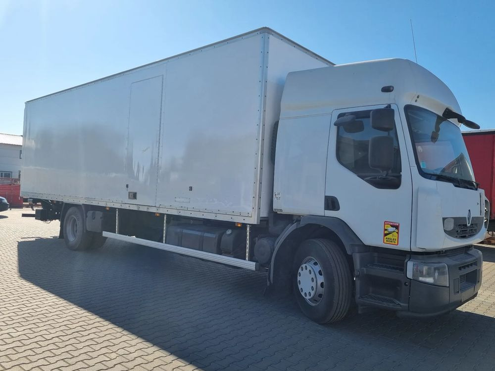 Renault Premium 270 - Dobozos felépítményű teherautó: 2 kép. Renault Premium 270 - Dobozos felépítményű teherautó: 2 kép.