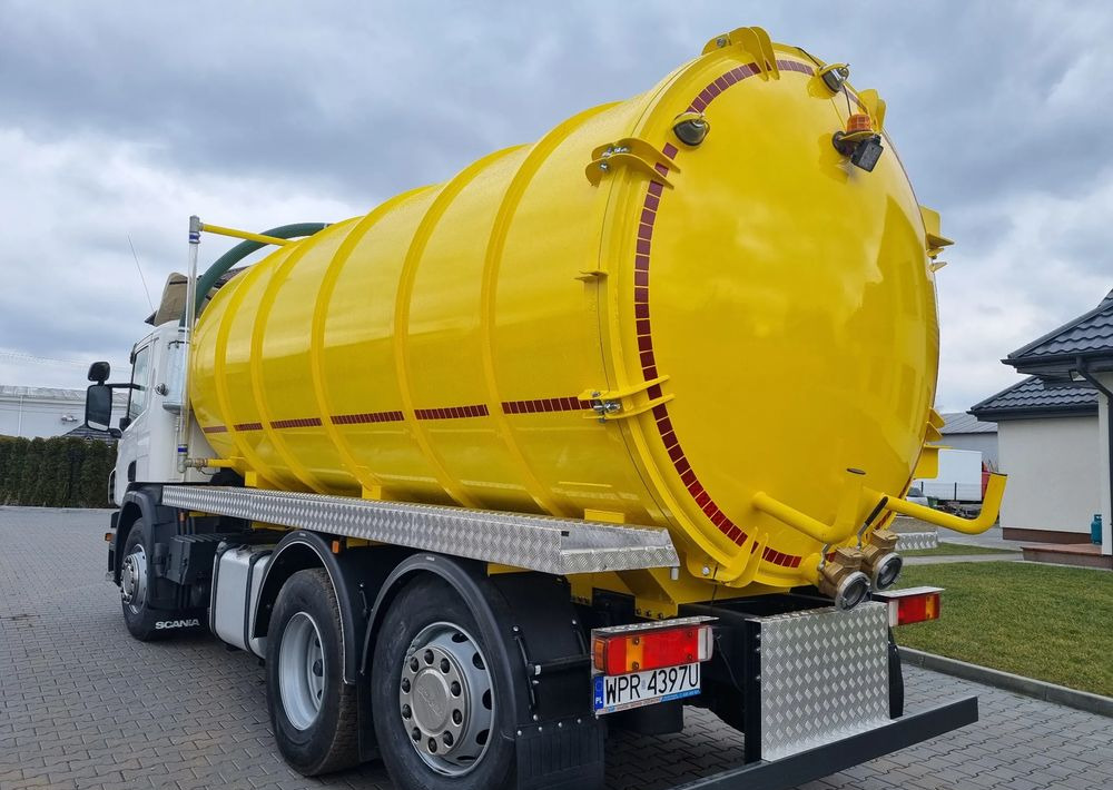Scania P360 - Szemetesautó: 3 kép. Scania P360 - Szemetesautó: 3 kép.