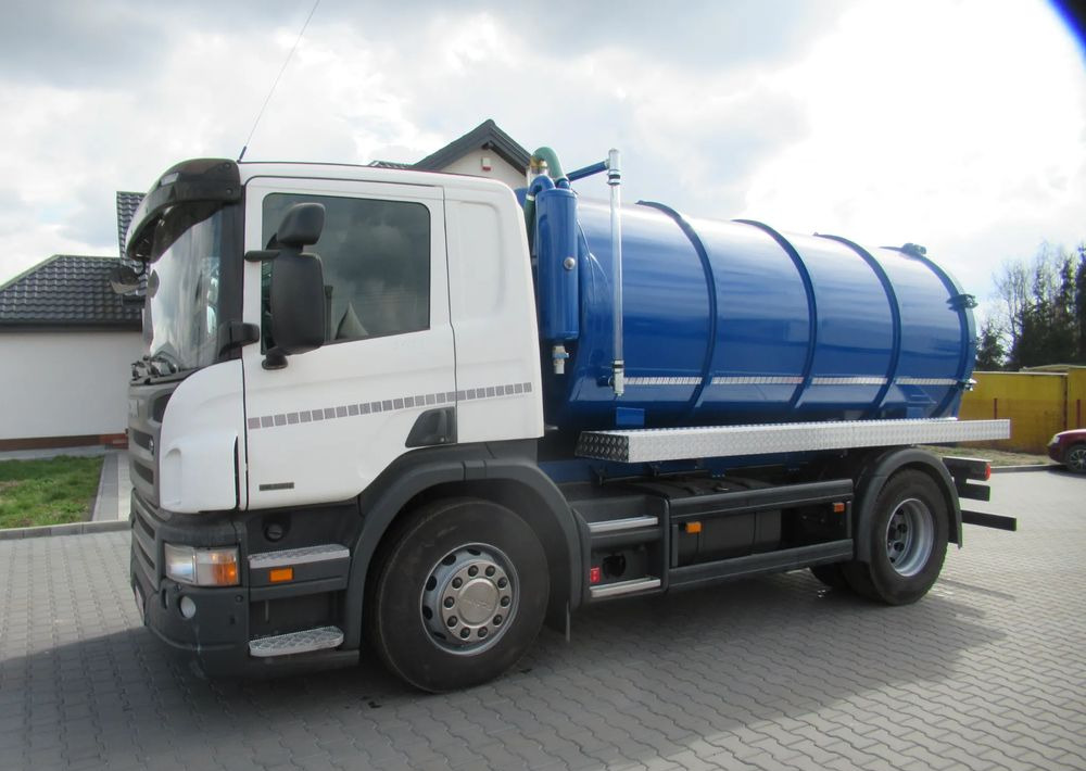 Scania P360 - Szemetesautó: 1 kép. Scania P360 - Szemetesautó: 1 kép.
