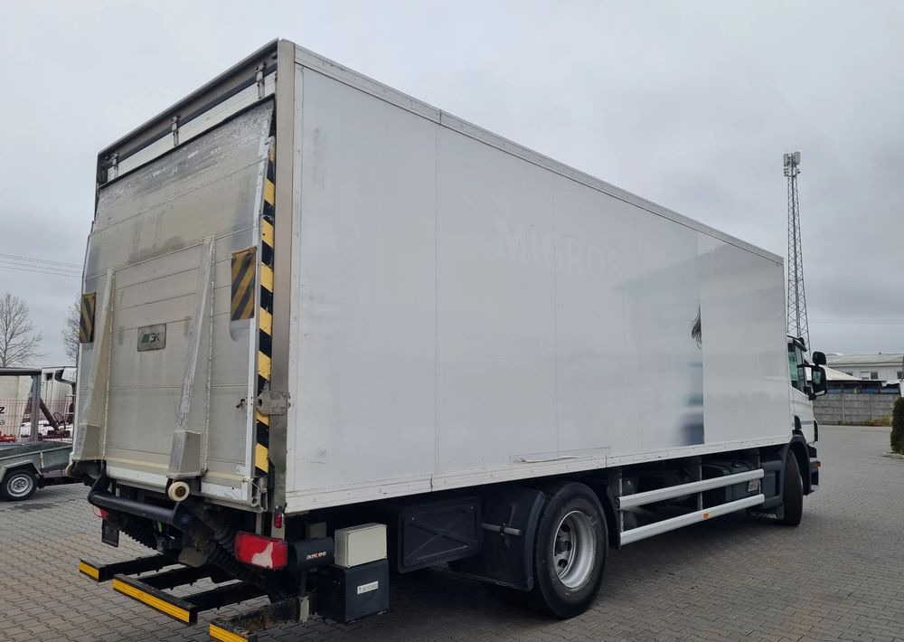 Scania P400 - Hűtős teherautó: 4 kép. Scania P400 - Hűtős teherautó: 4 kép.