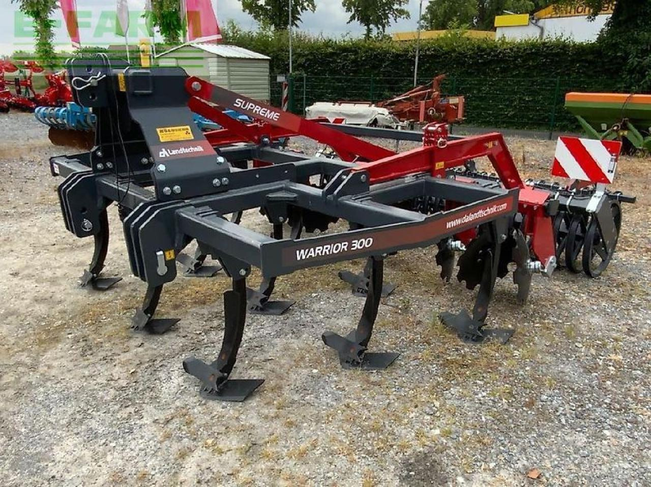 Akpil warrior 300 - Kultivátor: 2 kép. Akpil warrior 300 - Kultivátor: 2 kép.