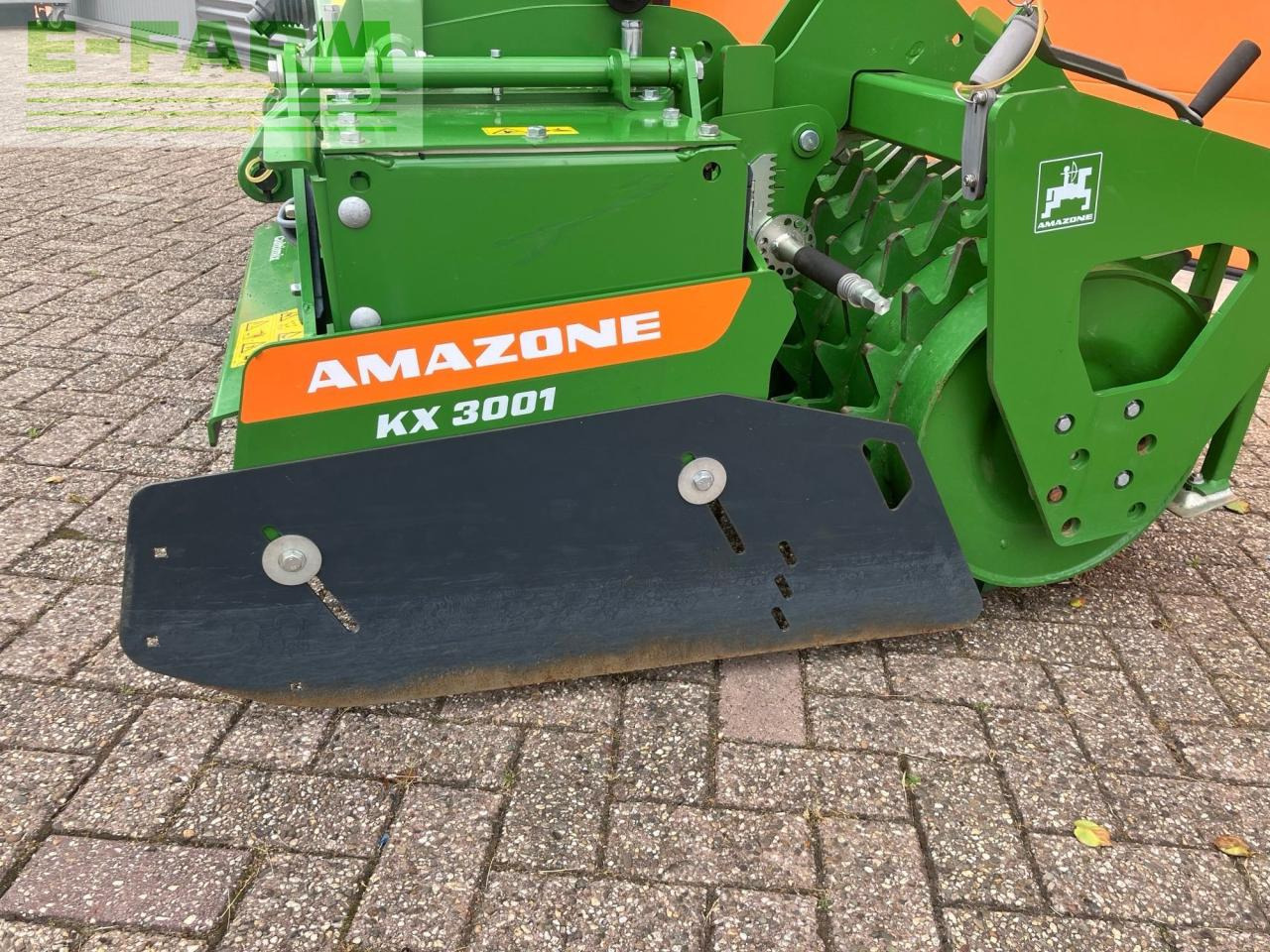 Amazone KX 3001 - Talajművelő gep: 5 kép. Amazone KX 3001 - Talajművelő gep: 5 kép.