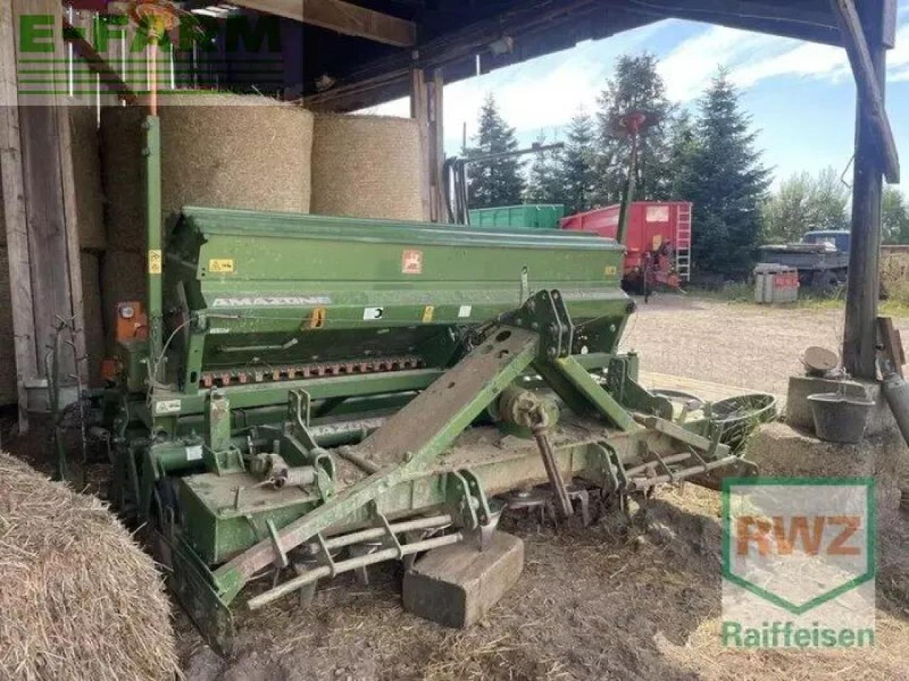Amazone ad-302/kg302 - Kombinált vetőgép: 1 kép. Amazone ad-302/kg302 - Kombinált vetőgép: 1 kép.
