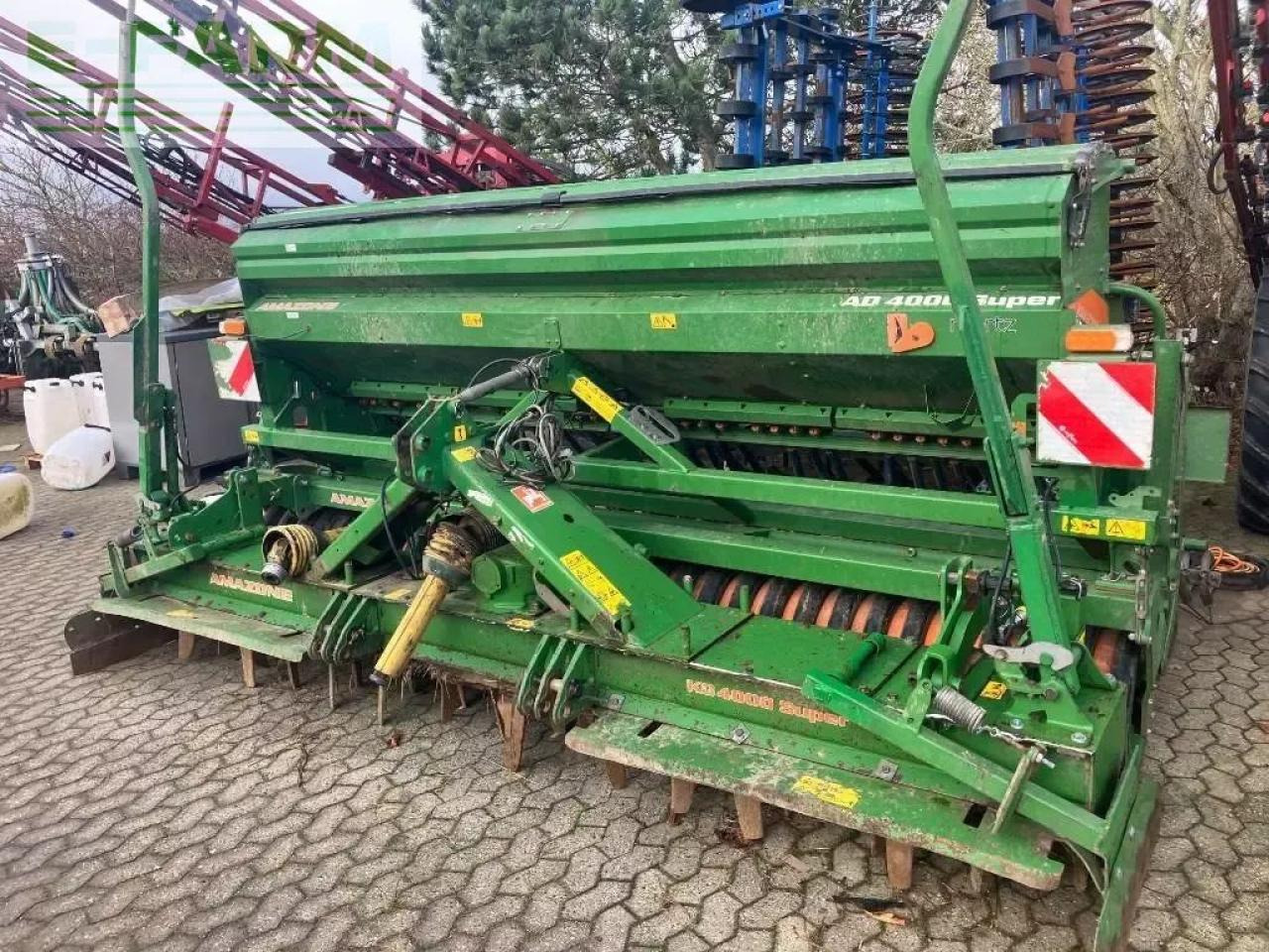 Amazone ad 4000 super - Kombinált vetőgép: 1 kép. Amazone ad 4000 super - Kombinált vetőgép: 1 kép.