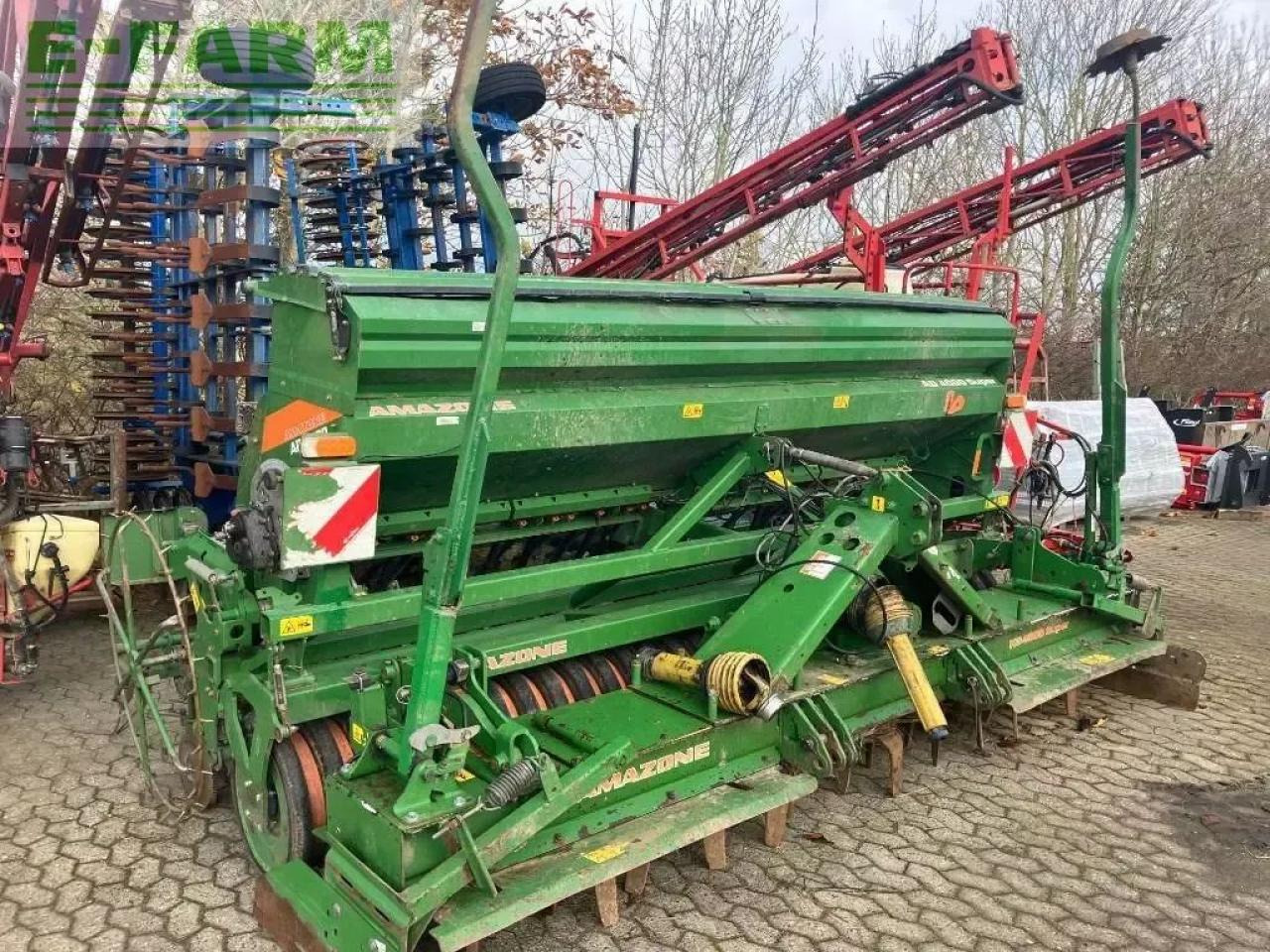 Amazone ad 4000 super - Kombinált vetőgép: 2 kép. Amazone ad 4000 super - Kombinált vetőgép: 2 kép.