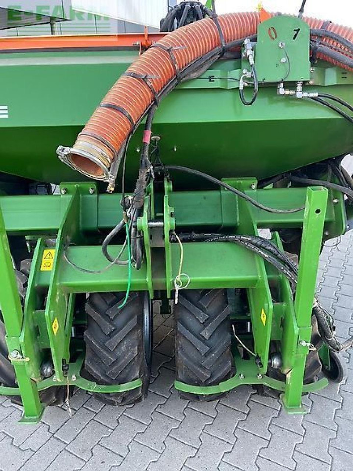 Szemenkénti vetőgép Amazone amazone avant 3002 säschine/ fronttank ftender 1600/ precea 3000-1 maisleger: 21 kép. Szemenkénti vetőgép Amazone amazone avant 3002 säschine/ fronttank ftender 1600/ precea 3000-1 maisleger: 21 kép.