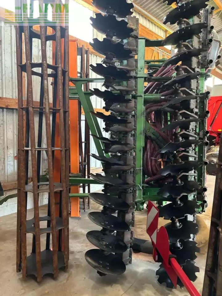 Amazone catros 7002 pro + - Tárcsás borona: 5 kép. Amazone catros 7002 pro + - Tárcsás borona: 5 kép.