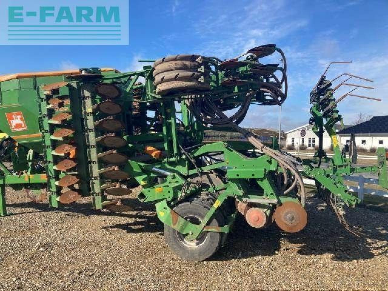 Amazone cirrus 4001 super - Kombinált vetőgép: 2 kép. Amazone cirrus 4001 super - Kombinált vetőgép: 2 kép.