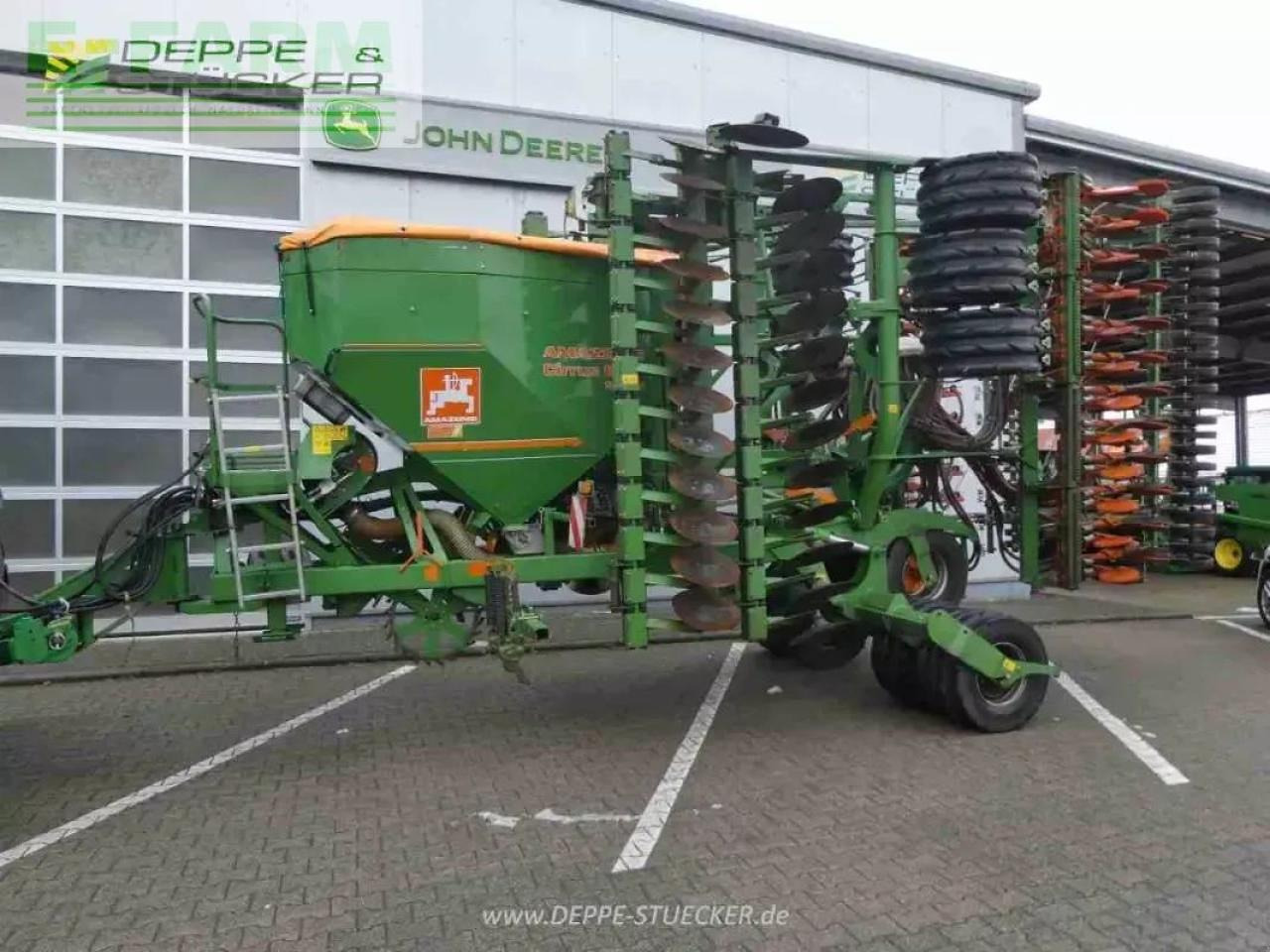 Amazone cirrus 6001 - Kombinált vetőgép: 1 kép. Amazone cirrus 6001 - Kombinált vetőgép: 1 kép.