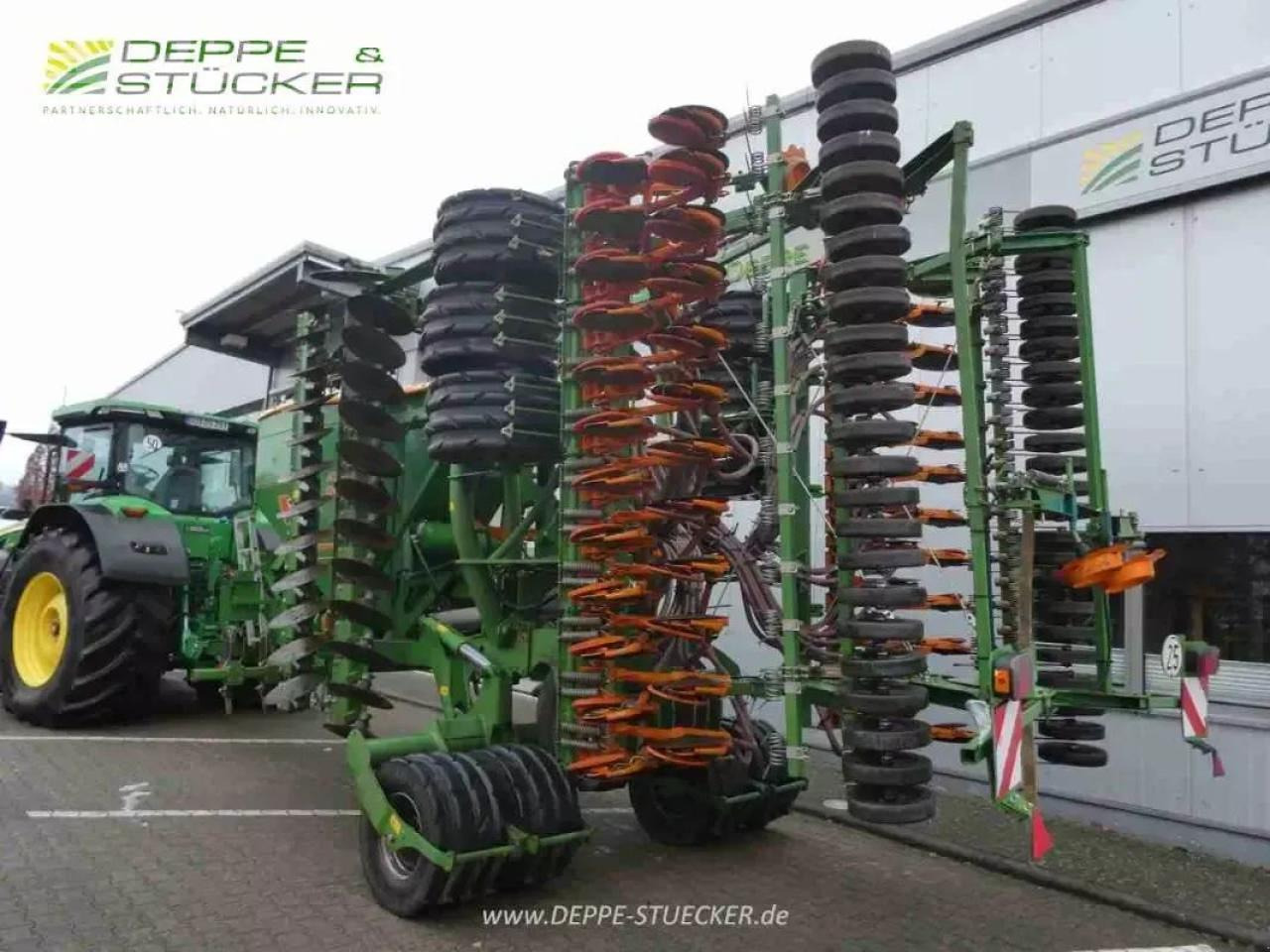 Amazone cirrus 6001 - Kombinált vetőgép: 3 kép. Amazone cirrus 6001 - Kombinált vetőgép: 3 kép.
