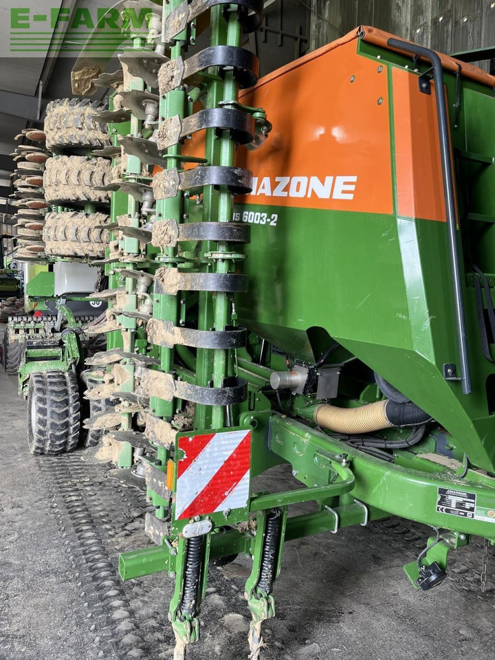 Amazone cirrus 6003-2 - Szemenkénti vetőgép: 3 kép. Amazone cirrus 6003-2 - Szemenkénti vetőgép: 3 kép.