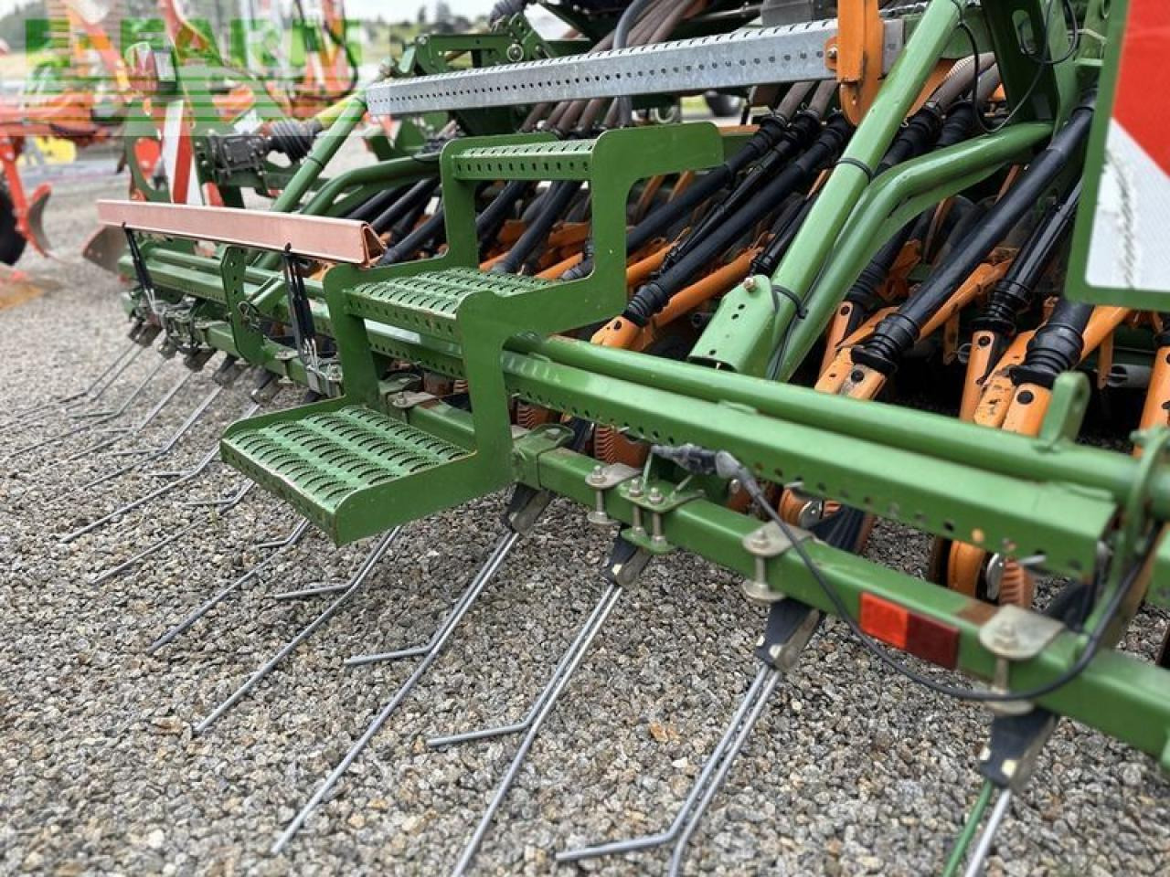 Amazone kg 3000 / ad-p 303 säkombination pneum. - Kombinált vetőgép: 5 kép. Amazone kg 3000 / ad-p 303 säkombination pneum. - Kombinált vetőgép: 5 kép.