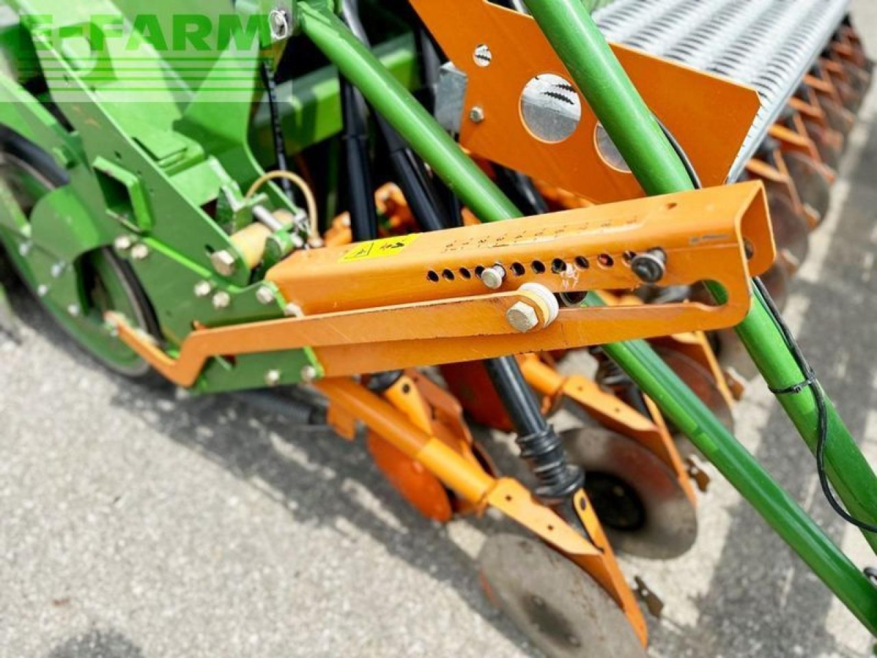 Amazone kg3000/ad303 special säkombination - Kombinált vetőgép: 5 kép. Amazone kg3000/ad303 special säkombination - Kombinált vetőgép: 5 kép.
