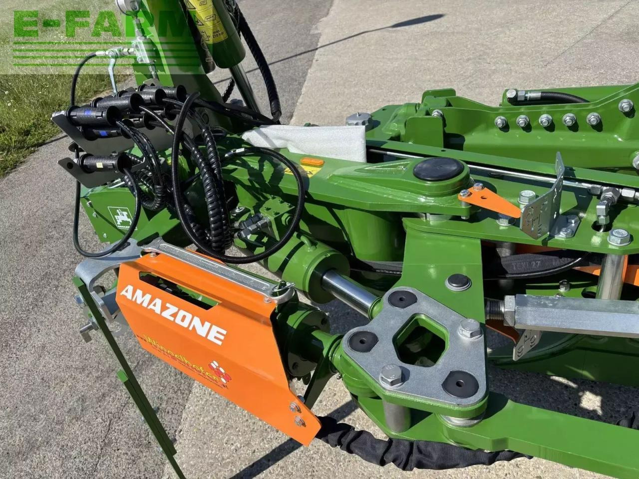 Amazone teres 300v 6-100 - Eke: 5 kép. Amazone teres 300v 6-100 - Eke: 5 kép.