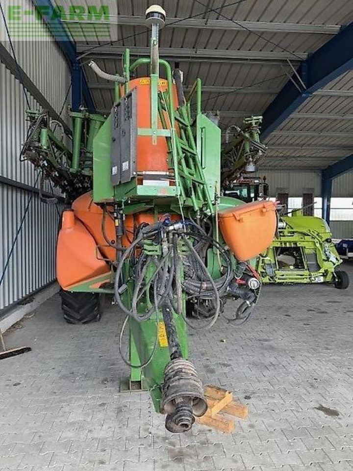 Amazone ux 5200 super - Vontatott permetezők: 2 kép. Amazone ux 5200 super - Vontatott permetezők: 2 kép.