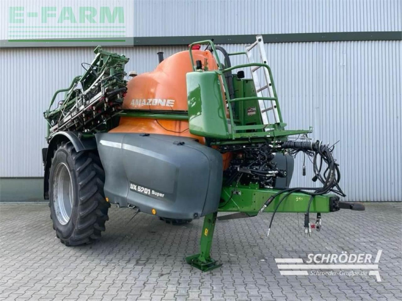 Amazone ux 5201 super - Vontatott permetezők: 1 kép. Amazone ux 5201 super - Vontatott permetezők: 1 kép.