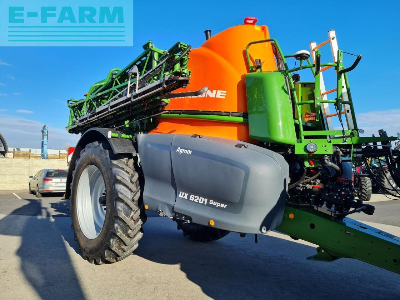 Amazone ux 6201 super - Vontatott permetezők: 2 kép. Amazone ux 6201 super - Vontatott permetezők: 2 kép.