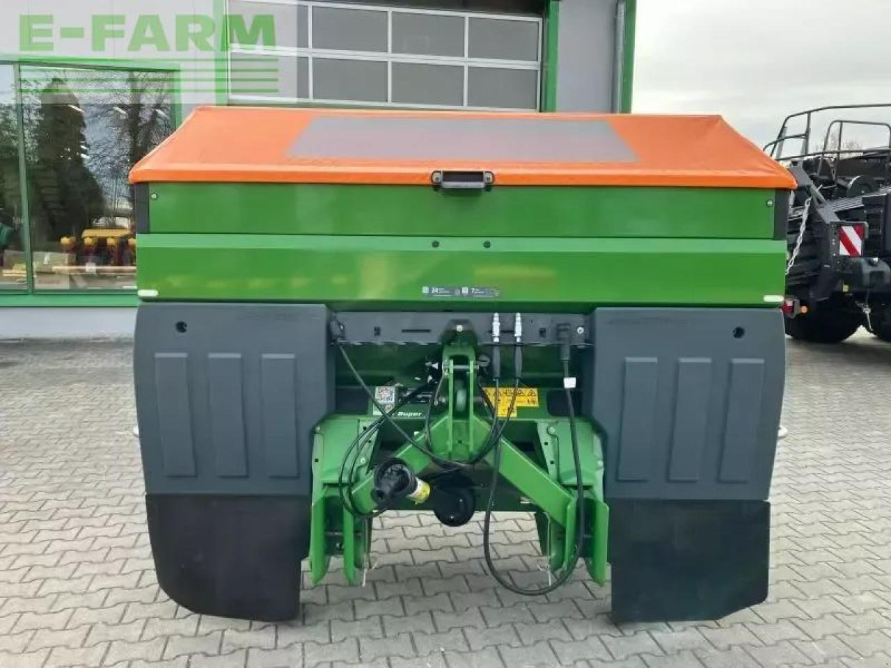 Amazone za-ts 1700 profis tronic - Műtrágyaszóró: 4 kép. Amazone za-ts 1700 profis tronic - Műtrágyaszóró: 4 kép.