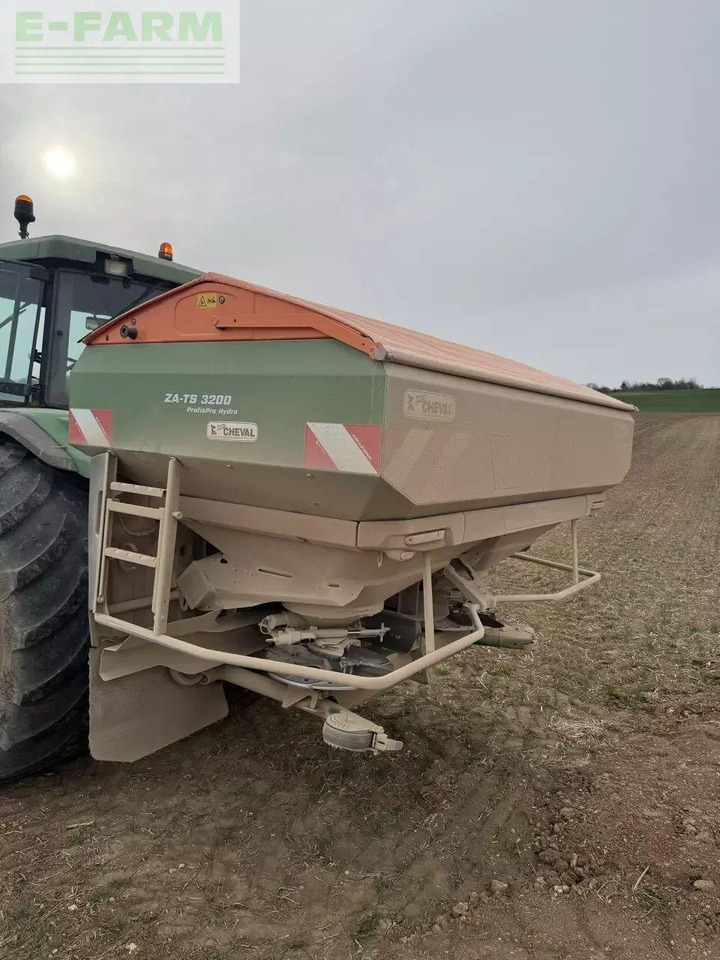 Amazone za ts 3200 hydro - Műtrágyaszóró: 2 kép. Amazone za ts 3200 hydro - Műtrágyaszóró: 2 kép.