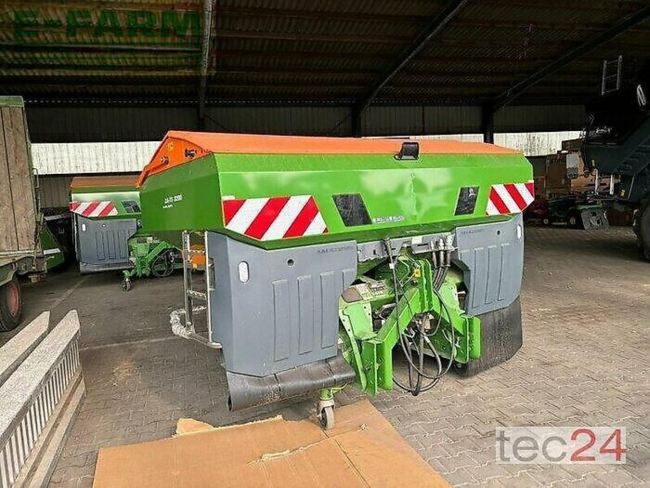 Amazone za-ts 3200 hydro - Műtrágyaszóró: 3 kép. Amazone za-ts 3200 hydro - Műtrágyaszóró: 3 kép.