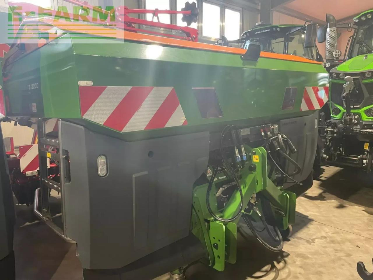 Amazone za-ts 3200 hydro pro - Műtrágyaszóró: 2 kép. Amazone za-ts 3200 hydro pro - Műtrágyaszóró: 2 kép.