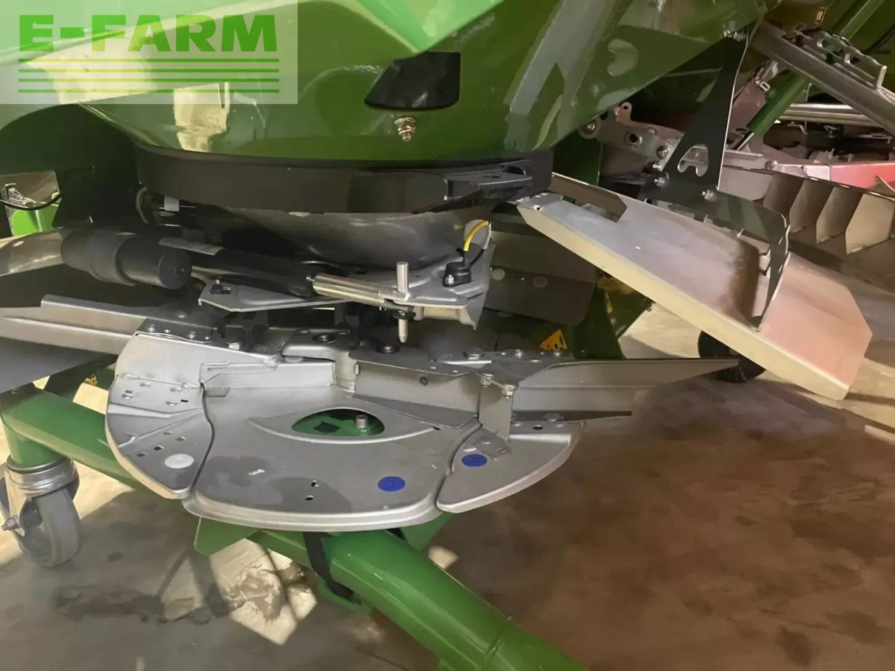 Amazone za-ts 3200 hydro pro - Műtrágyaszóró: 3 kép. Amazone za-ts 3200 hydro pro - Műtrágyaszóró: 3 kép.