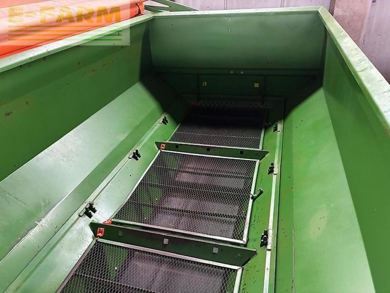 Amazone zgb 8200 - Műtrágyaszóró: 4 kép. Amazone zgb 8200 - Műtrágyaszóró: 4 kép.