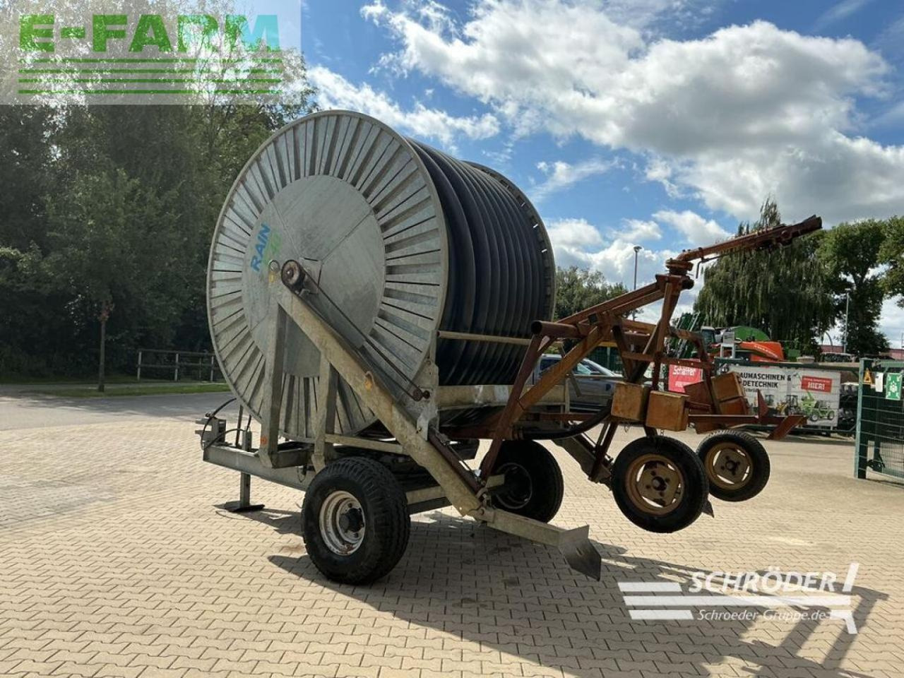 Bauer f40 120/370 - Öntözőrendszer: 3 kép. Bauer f40 120/370 - Öntözőrendszer: 3 kép.