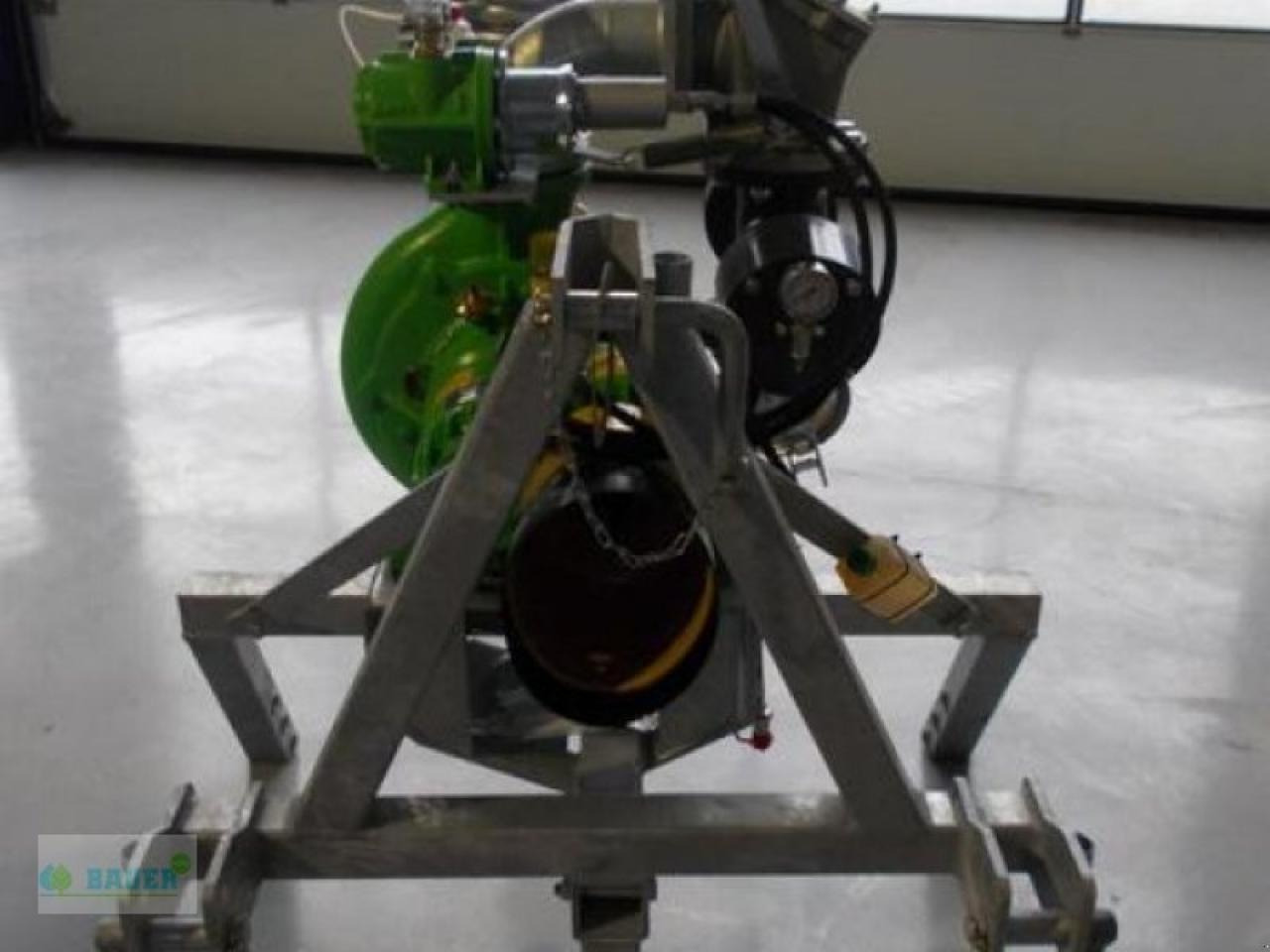 Bauer sx 1000 - Öntözőrendszer: 4 kép. Bauer sx 1000 - Öntözőrendszer: 4 kép.