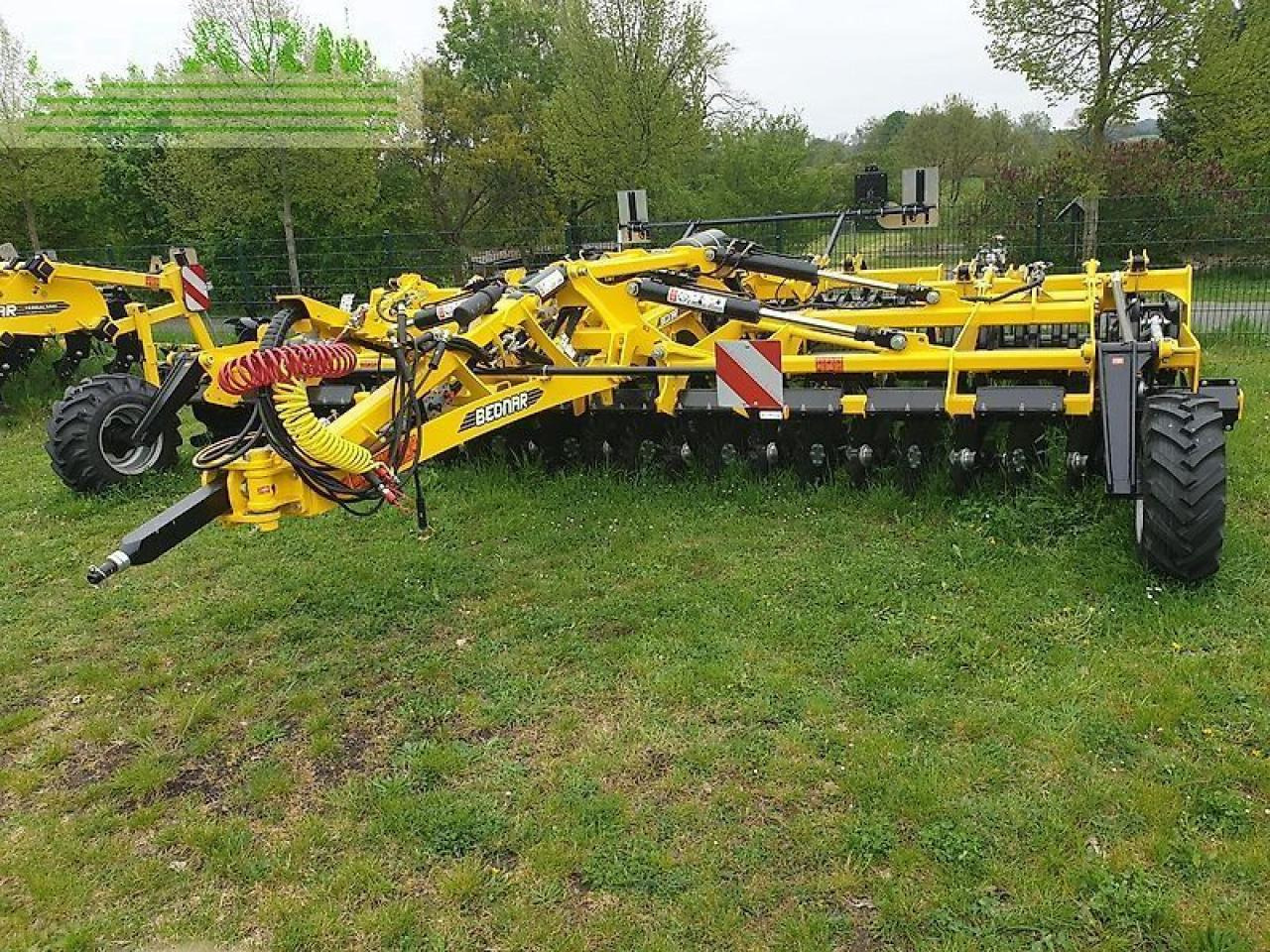 Bednar swifterdisc xo 6000 f - Tárcsás borona: 2 kép. Bednar swifterdisc xo 6000 f - Tárcsás borona: 2 kép.