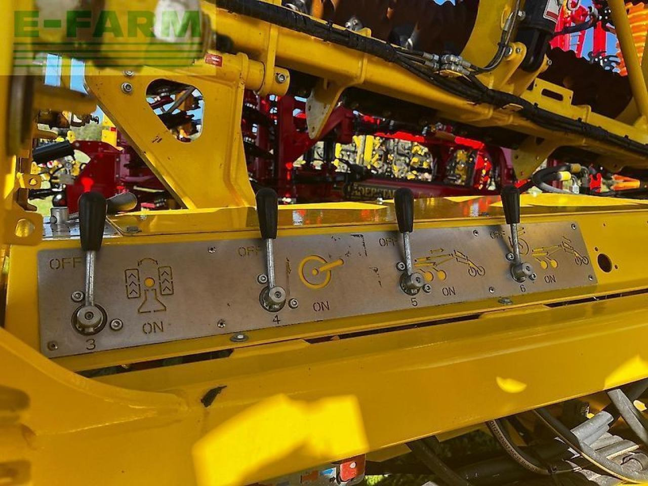 Bednar swiftredisc xe 12400 profi - Tárcsás borona: 4 kép. Bednar swiftredisc xe 12400 profi - Tárcsás borona: 4 kép.