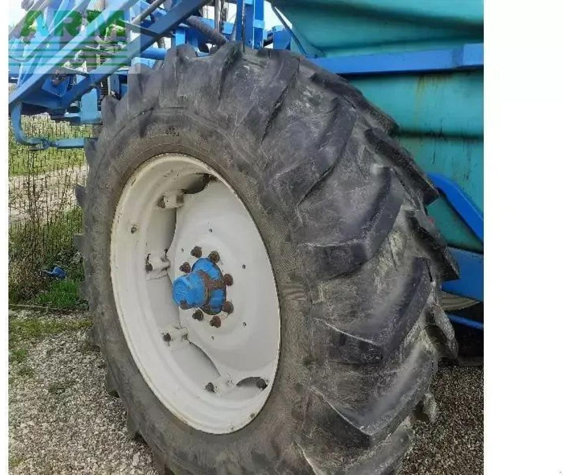 Berthoud major 3200 - Vontatott permetezők: 5 kép. Berthoud major 3200 - Vontatott permetezők: 5 kép.