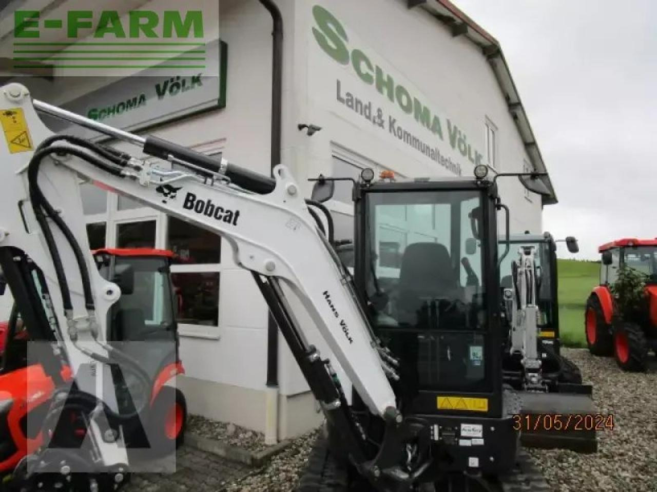 Bobcat e 27 - Minikotró: 1 kép. Bobcat e 27 - Minikotró: 1 kép.