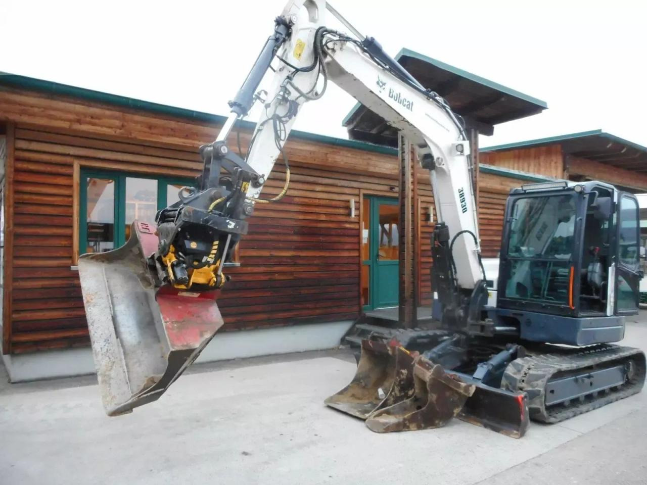 Minikotró Bobcat e85em mit engcon tiltrotator bj. 2018: 16 kép.