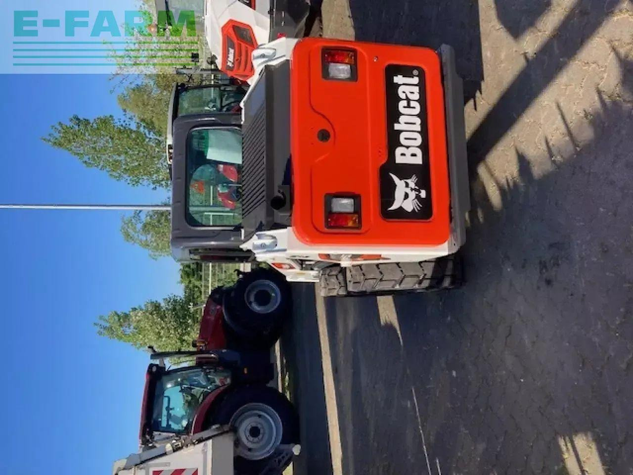 Bobcat s450 - Minikotró: 3 kép. Bobcat s450 - Minikotró: 3 kép.