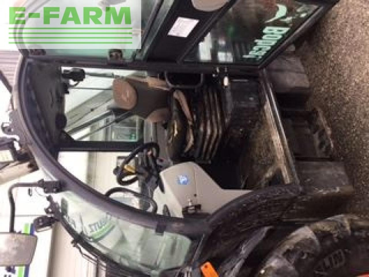 Bobcat tl4380hf - Teleszkópos rakodó: 4 kép. Bobcat tl4380hf - Teleszkópos rakodó: 4 kép.