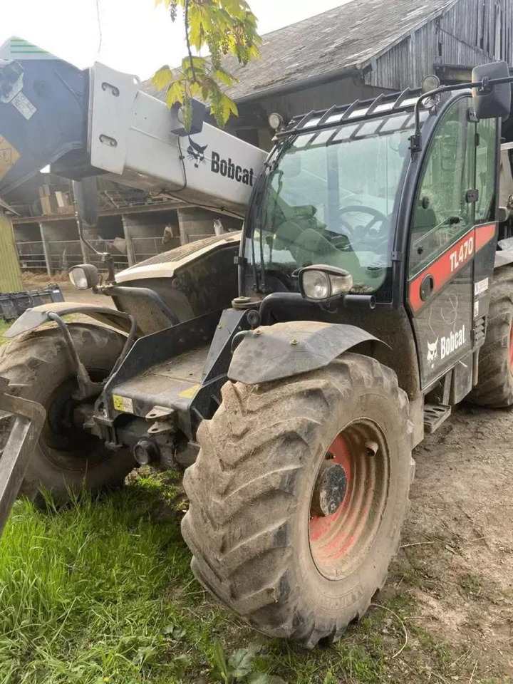 Bobcat tl470 - Teleszkópos rakodó: 2 kép. Bobcat tl470 - Teleszkópos rakodó: 2 kép.