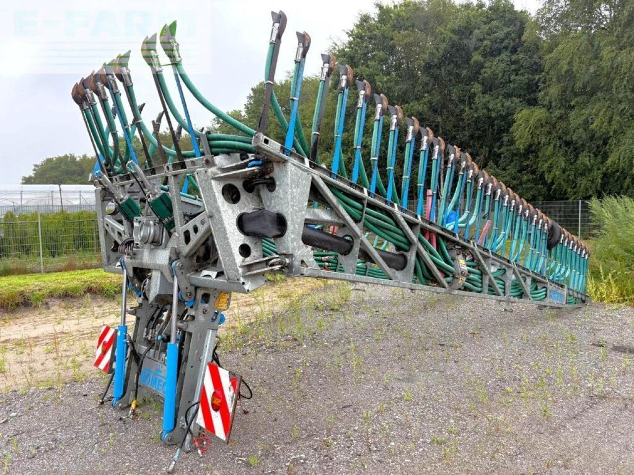 Bomech multi 18, gülle schleppschuhverteiler - Öntözőrendszer: 1 kép. Bomech multi 18, gülle schleppschuhverteiler - Öntözőrendszer: 1 kép.