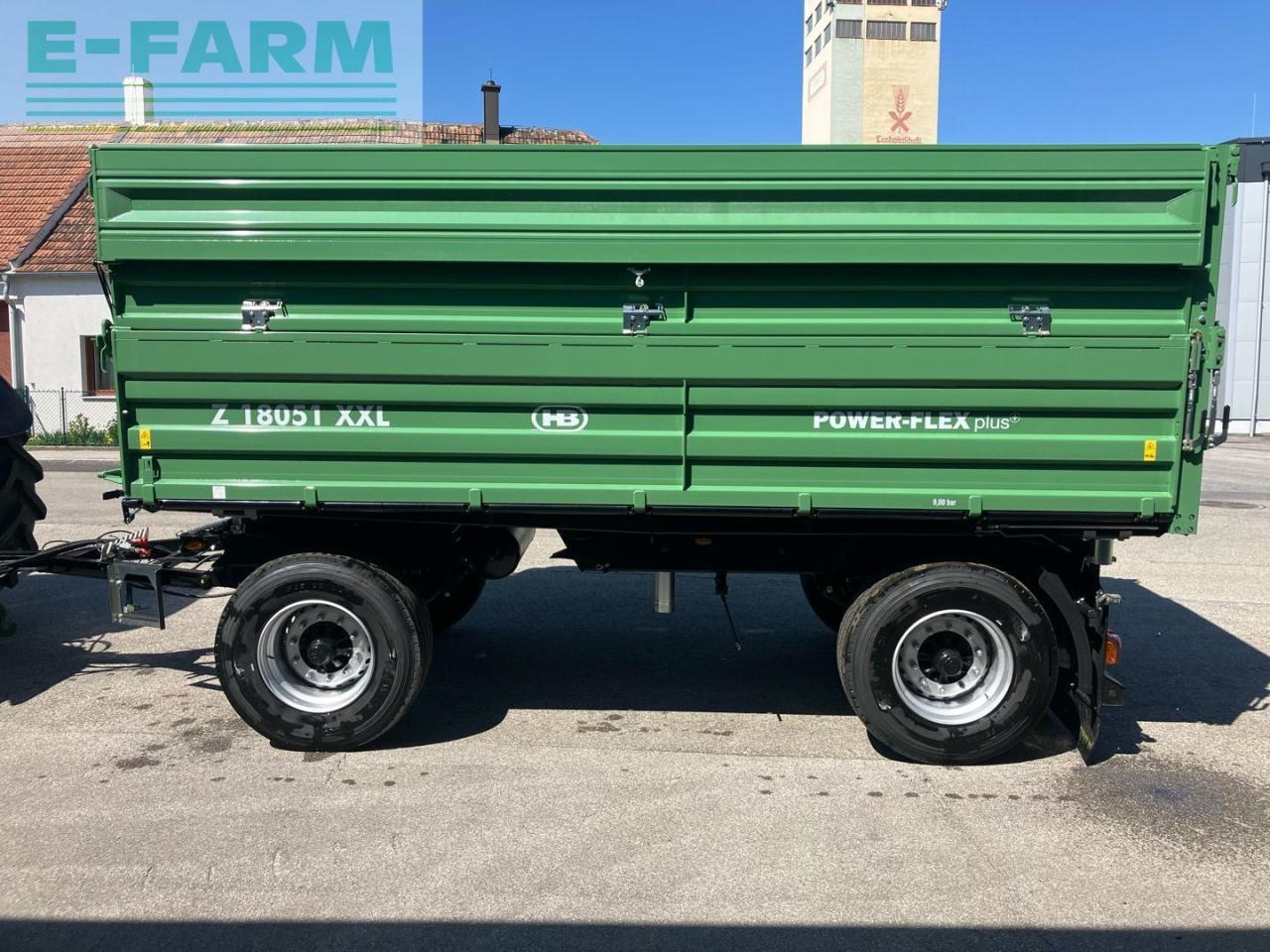 Brantner HB Z18051/2XXL - Mezőgazdasági billenőpótkocsi: 2 kép. Brantner HB Z18051/2XXL - Mezőgazdasági billenőpótkocsi: 2 kép.