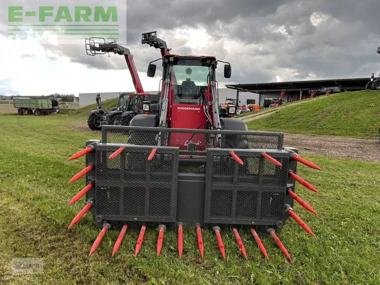 Bressel buck rake - Silózó berendezések: 4 kép. Bressel buck rake - Silózó berendezések: 4 kép.