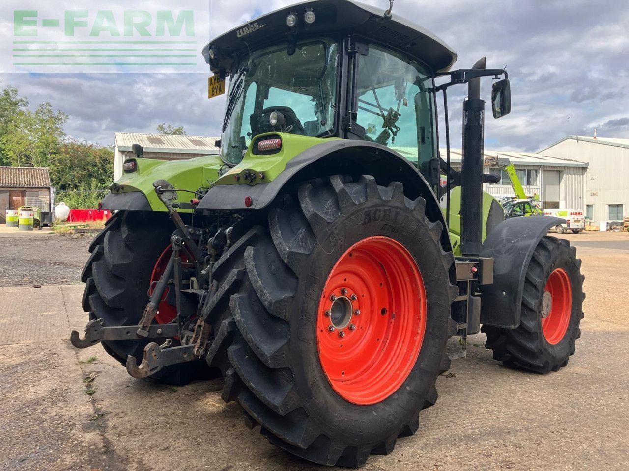 CLAAS ARION 640 CEBIS - Traktor: 5 kép. CLAAS ARION 640 CEBIS - Traktor: 5 kép.