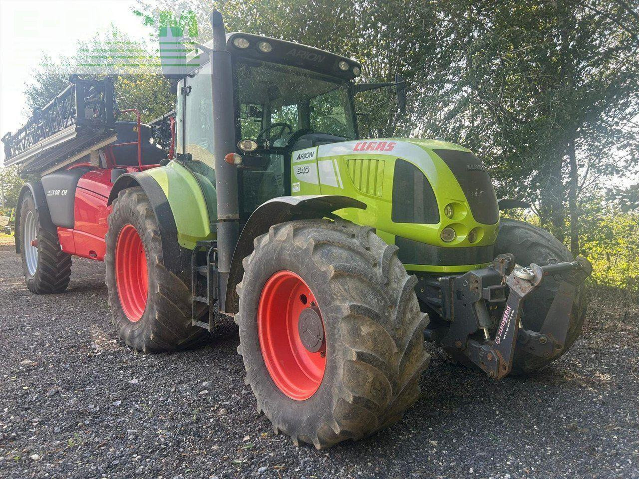 CLAAS ARION 640 - Traktor: 2 kép. CLAAS ARION 640 - Traktor: 2 kép.