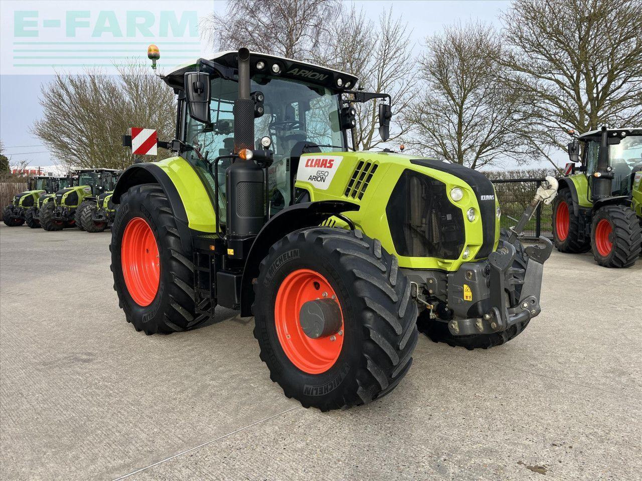 CLAAS ARION 650 - Traktor: 3 kép. CLAAS ARION 650 - Traktor: 3 kép.