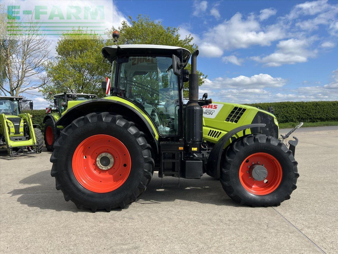 CLAAS ARION 650 - Traktor: 4 kép. CLAAS ARION 650 - Traktor: 4 kép.